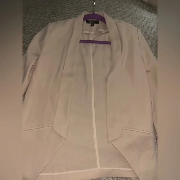 Lulu's Elegant Cream Blazer for Women - Picture 7 of 7
